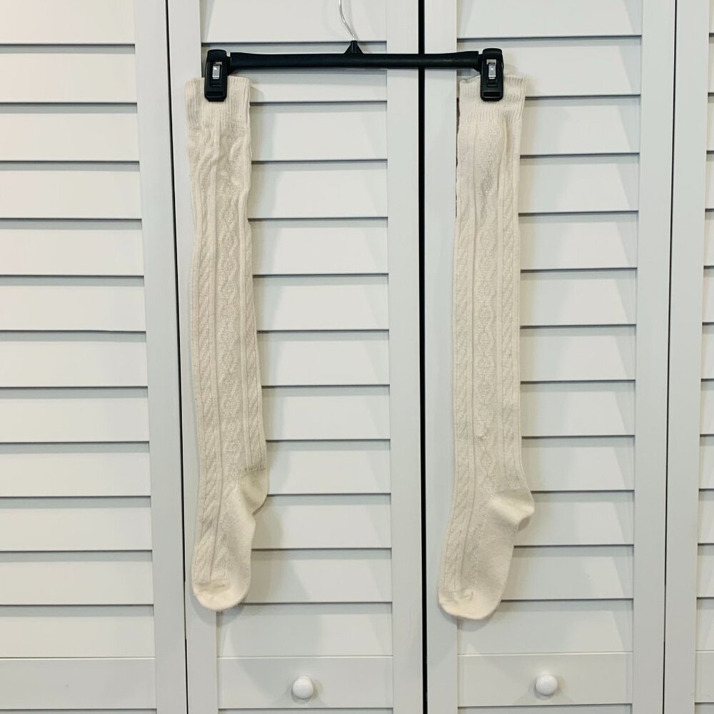 Knit White Knee Socks